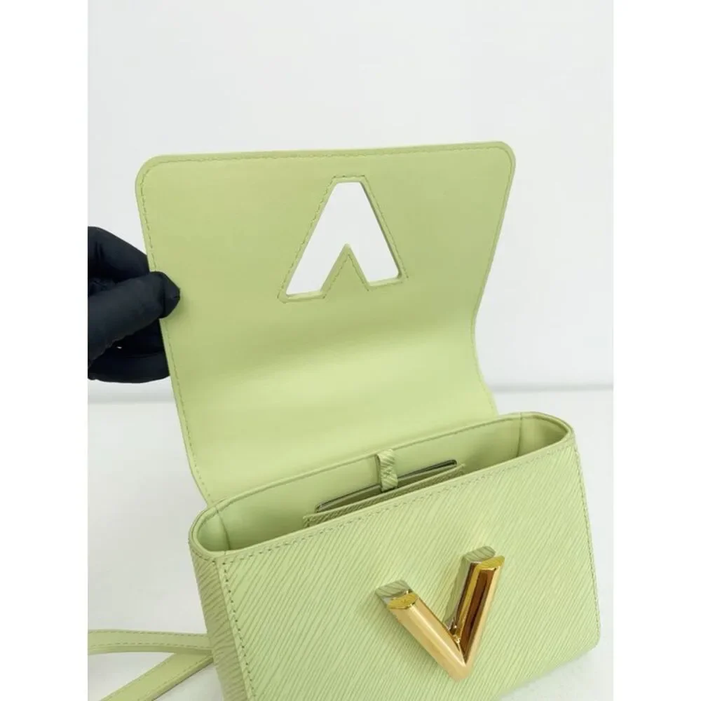 Louis Vuitton Women Pre-Loved Bag Very Good Condition